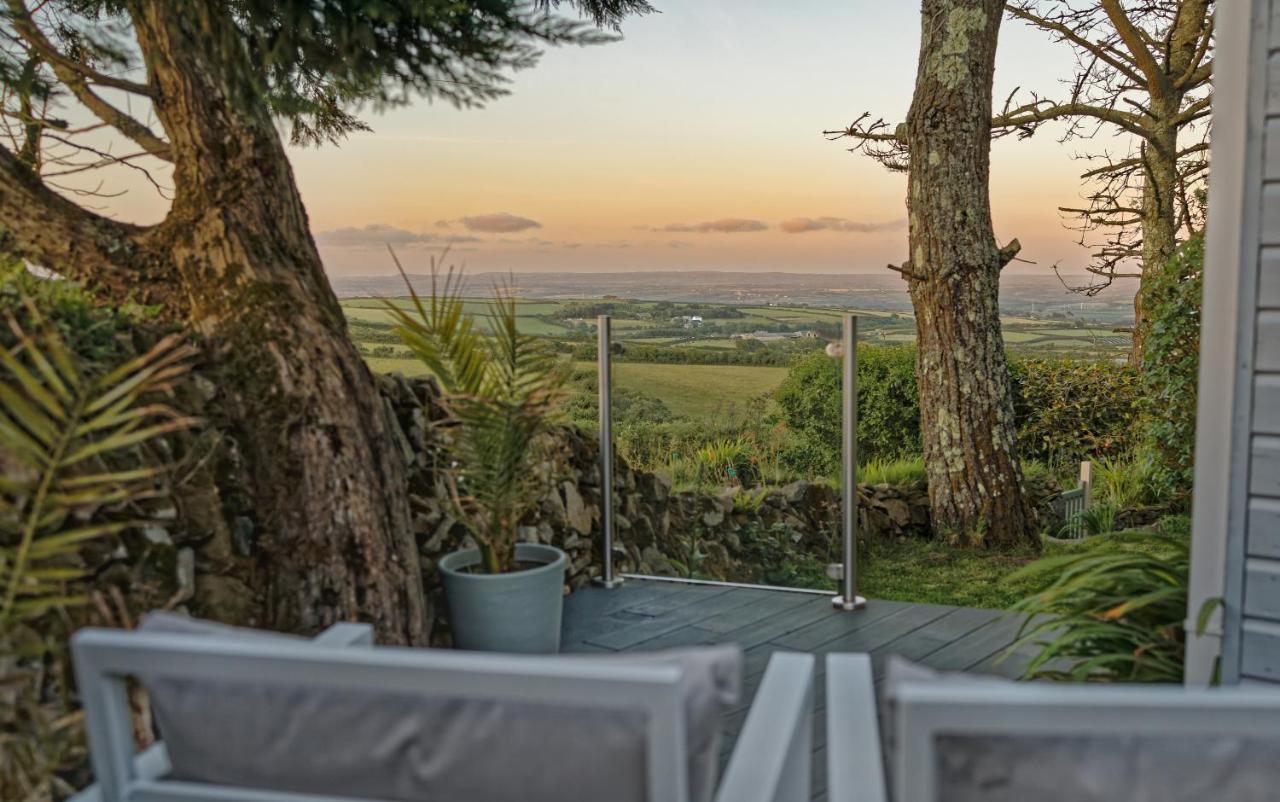 Scandi Cabin On A Hill, With Stunning Panoramic Views Ludgvan Esterno foto